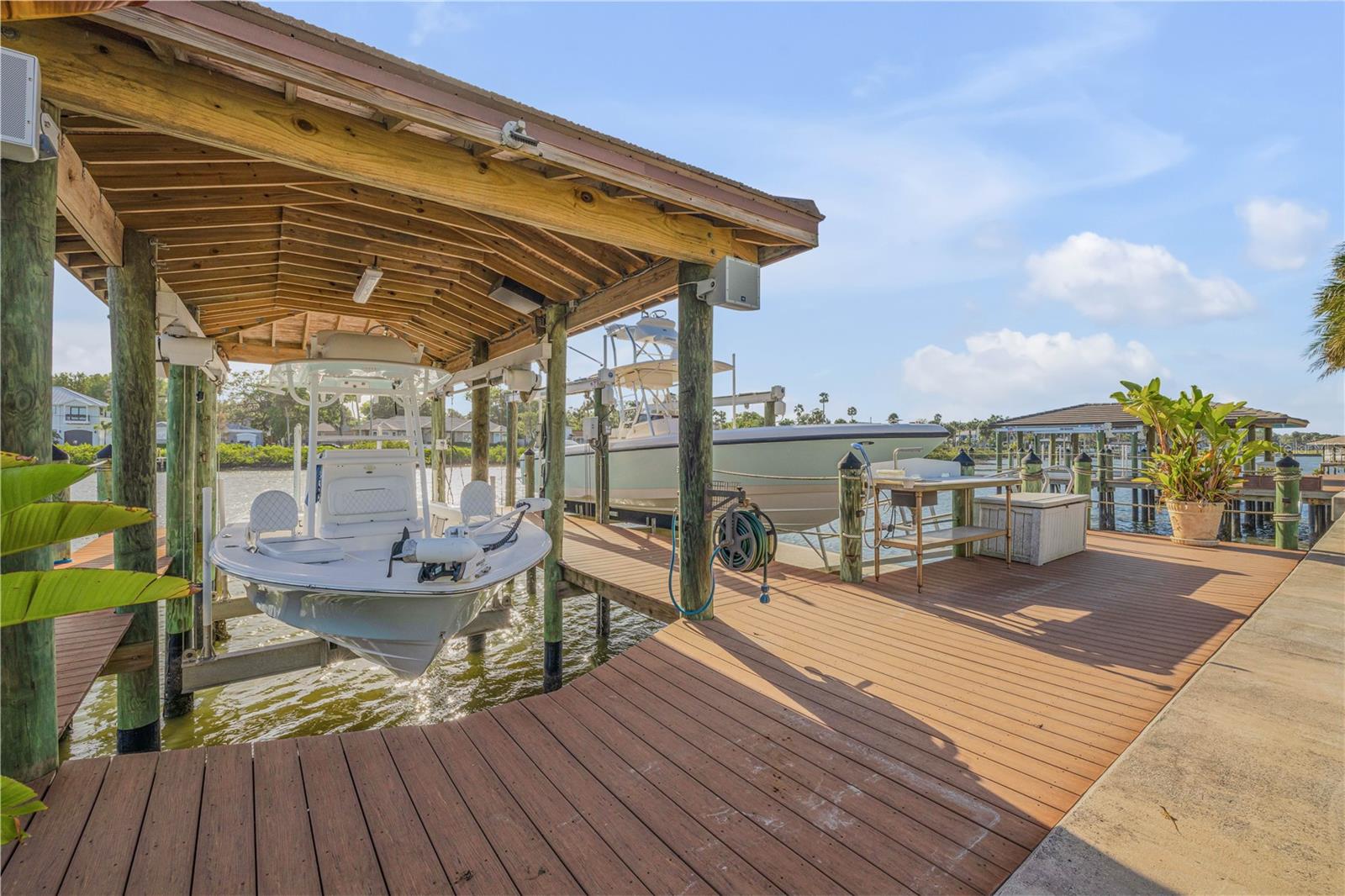 1212 COMMODORE DR, NEW SMYRNA BEACH, FL, 32168