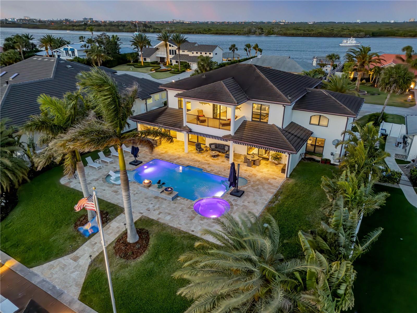 1212 COMMODORE DR, NEW SMYRNA BEACH, FL, 32168