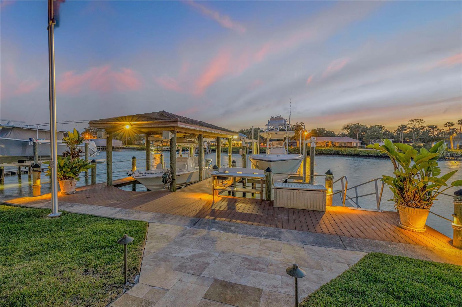 1212 COMMODORE DR, NEW SMYRNA BEACH, FL, 32168