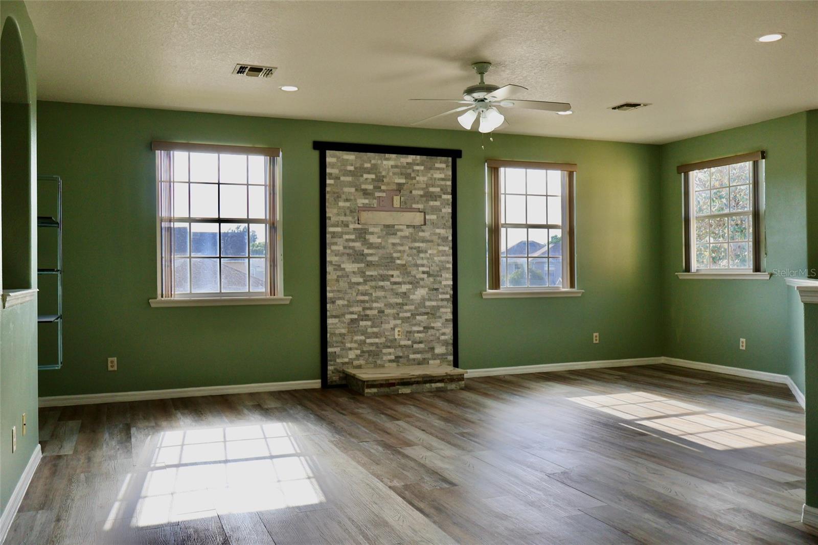 369 JAMES CIR, LAKE ALFRED, FL, 33850