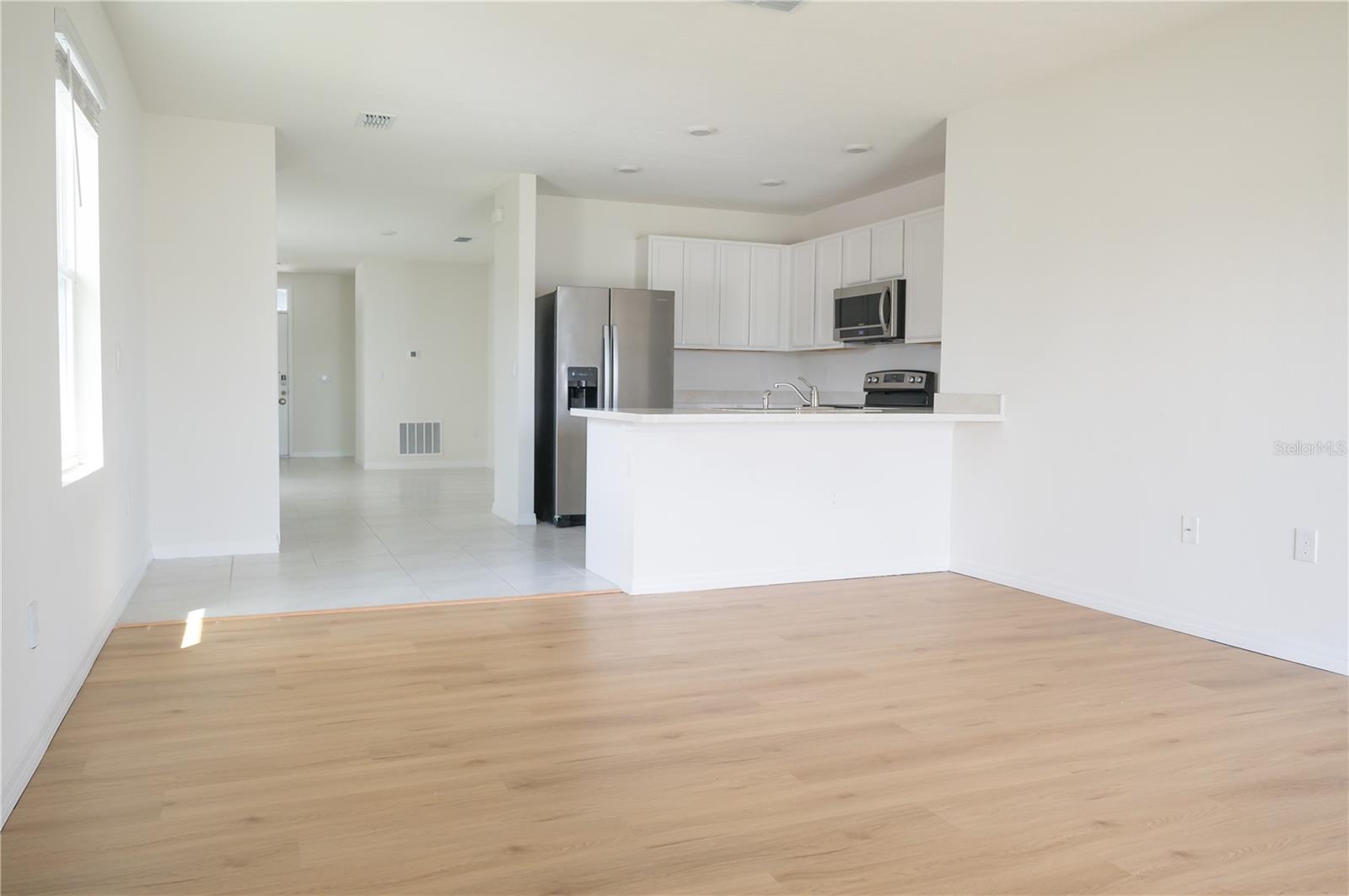 3933 ANGOLA LN, SANFORD, FL, 32771