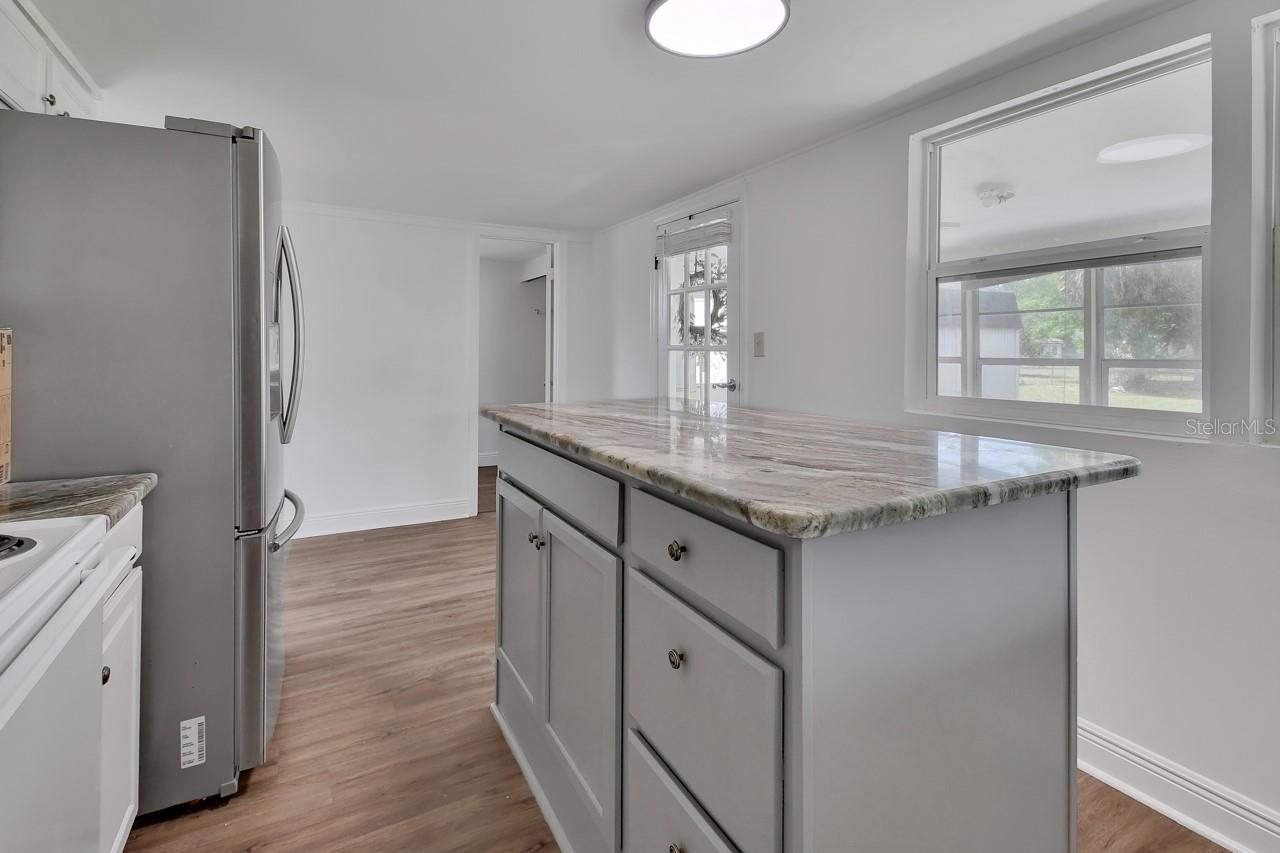 430 S WOODWARD AVE, DELAND, FL, 32720