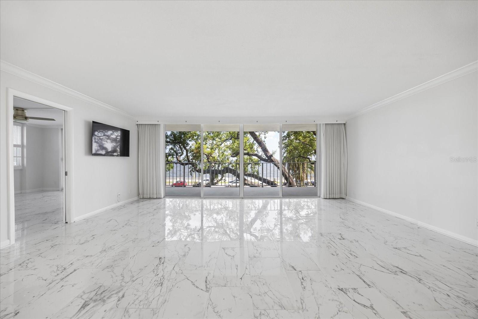 2611 BAYSHORE BLVD #207, TAMPA, FL, 33629