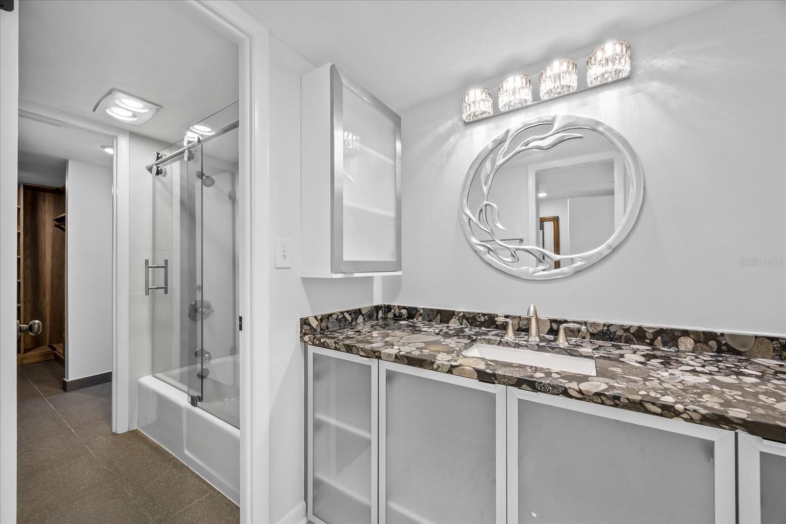 2611 BAYSHORE BLVD #207, TAMPA, FL, 33629