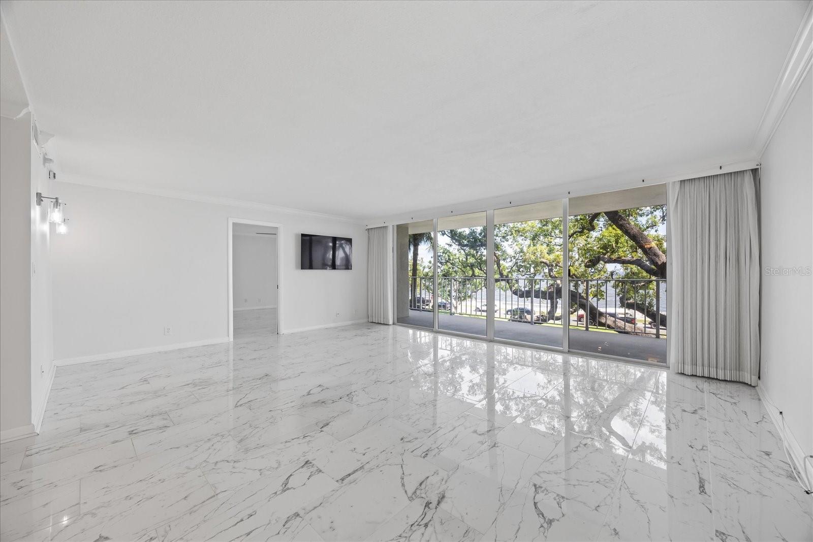 2611 BAYSHORE BLVD #207, TAMPA, FL, 33629