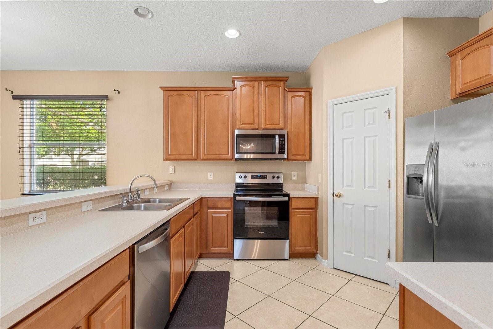 9469 EDENSHIRE CIR, ORLANDO, FL, 32836
