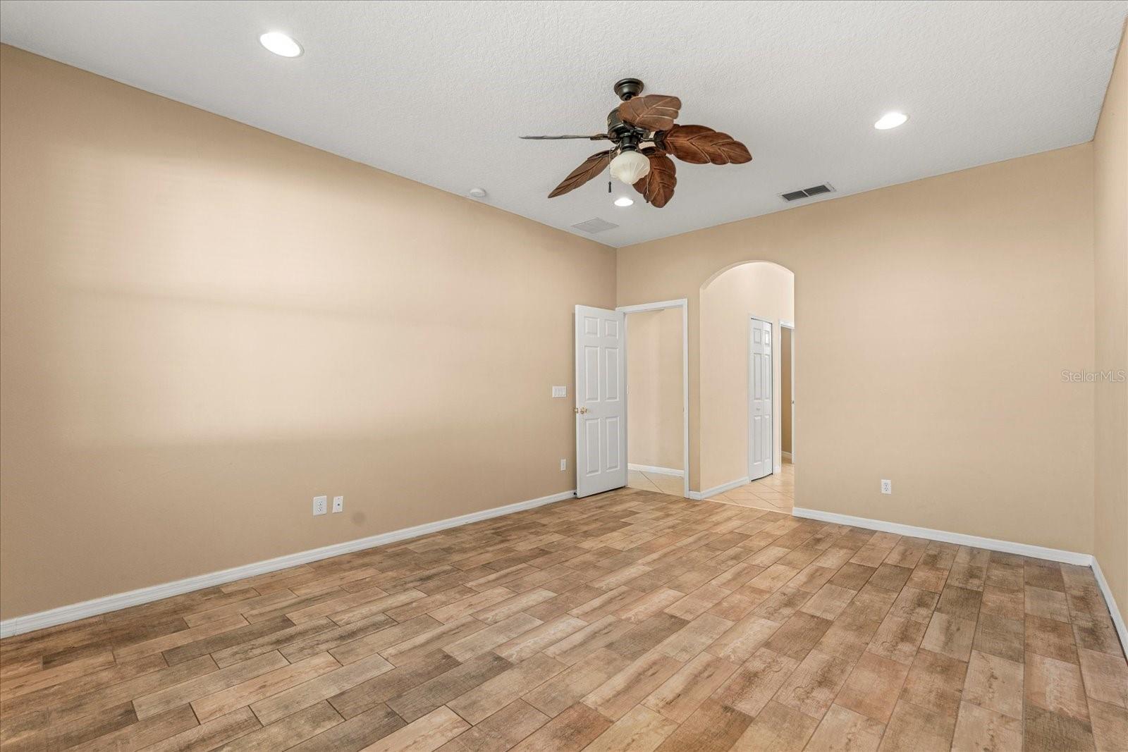 9469 EDENSHIRE CIR, ORLANDO, FL, 32836