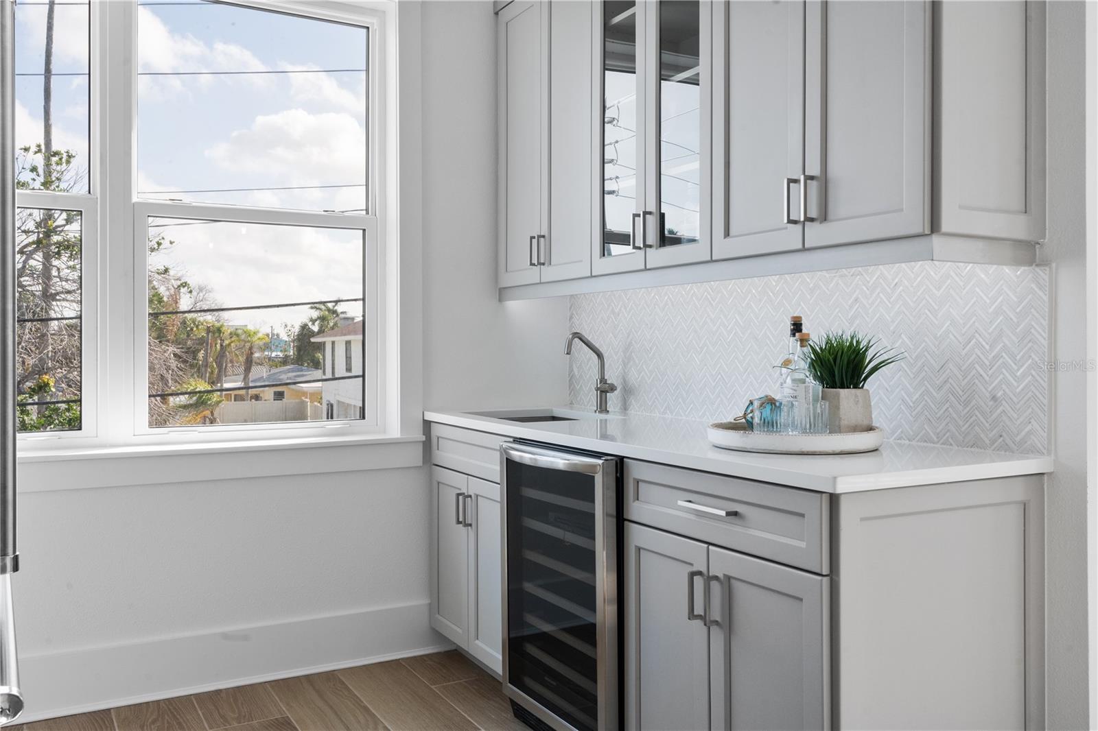 187 145TH AVE E #4, MADEIRA BEACH, FL, 33708