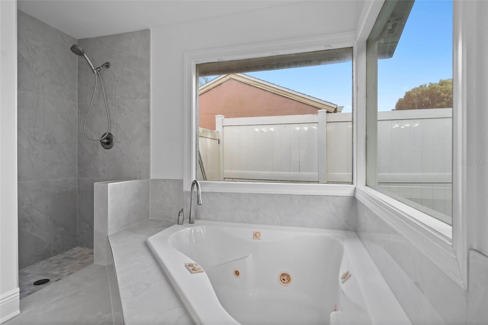 211 S DEERWOOD AVE, ORLANDO, FL, 32825