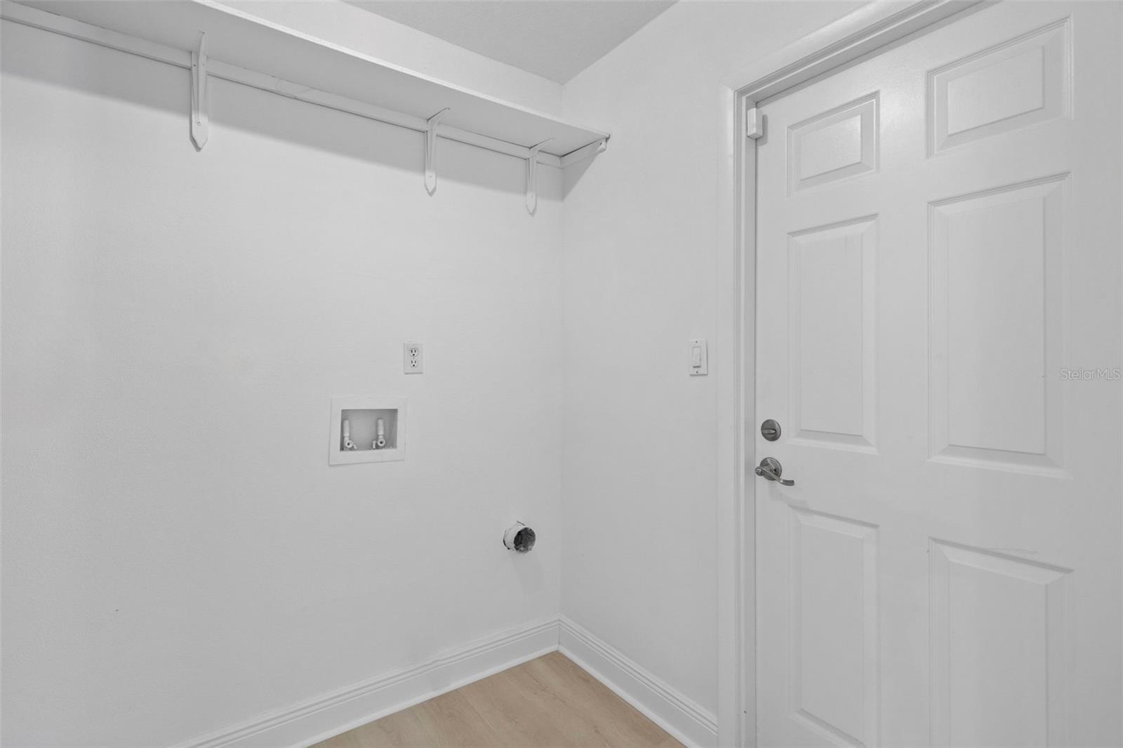 211 S DEERWOOD AVE, ORLANDO, FL, 32825