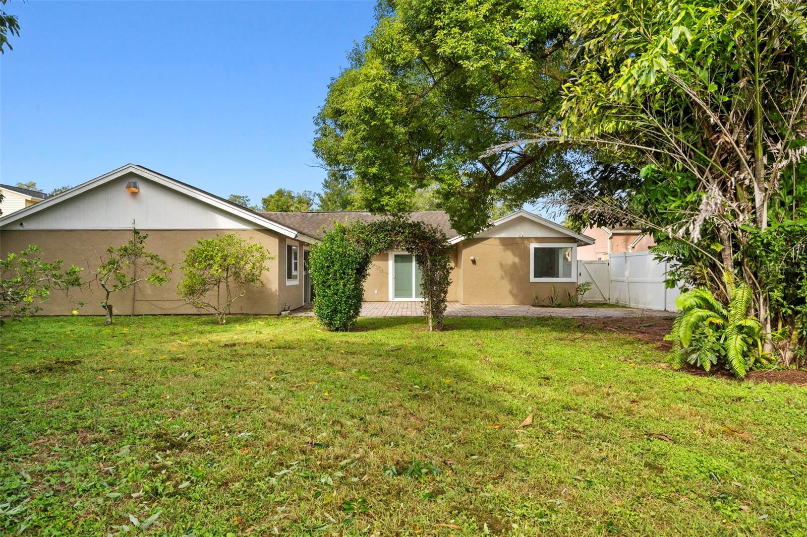 211 S DEERWOOD AVE, ORLANDO, FL, 32825