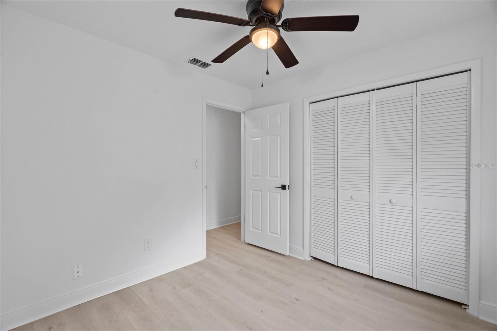 211 S DEERWOOD AVE, ORLANDO, FL, 32825
