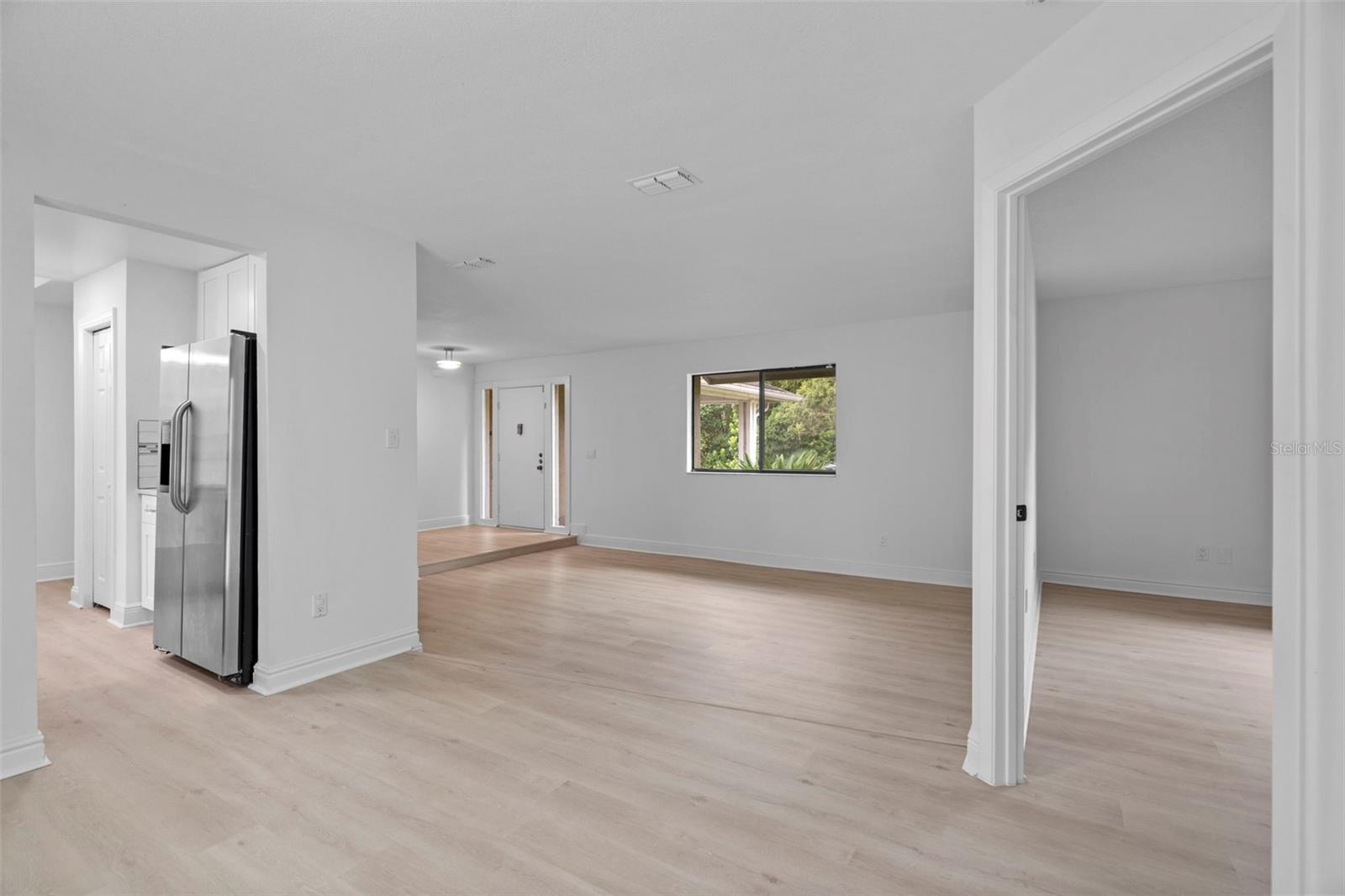 211 S DEERWOOD AVE, ORLANDO, FL, 32825