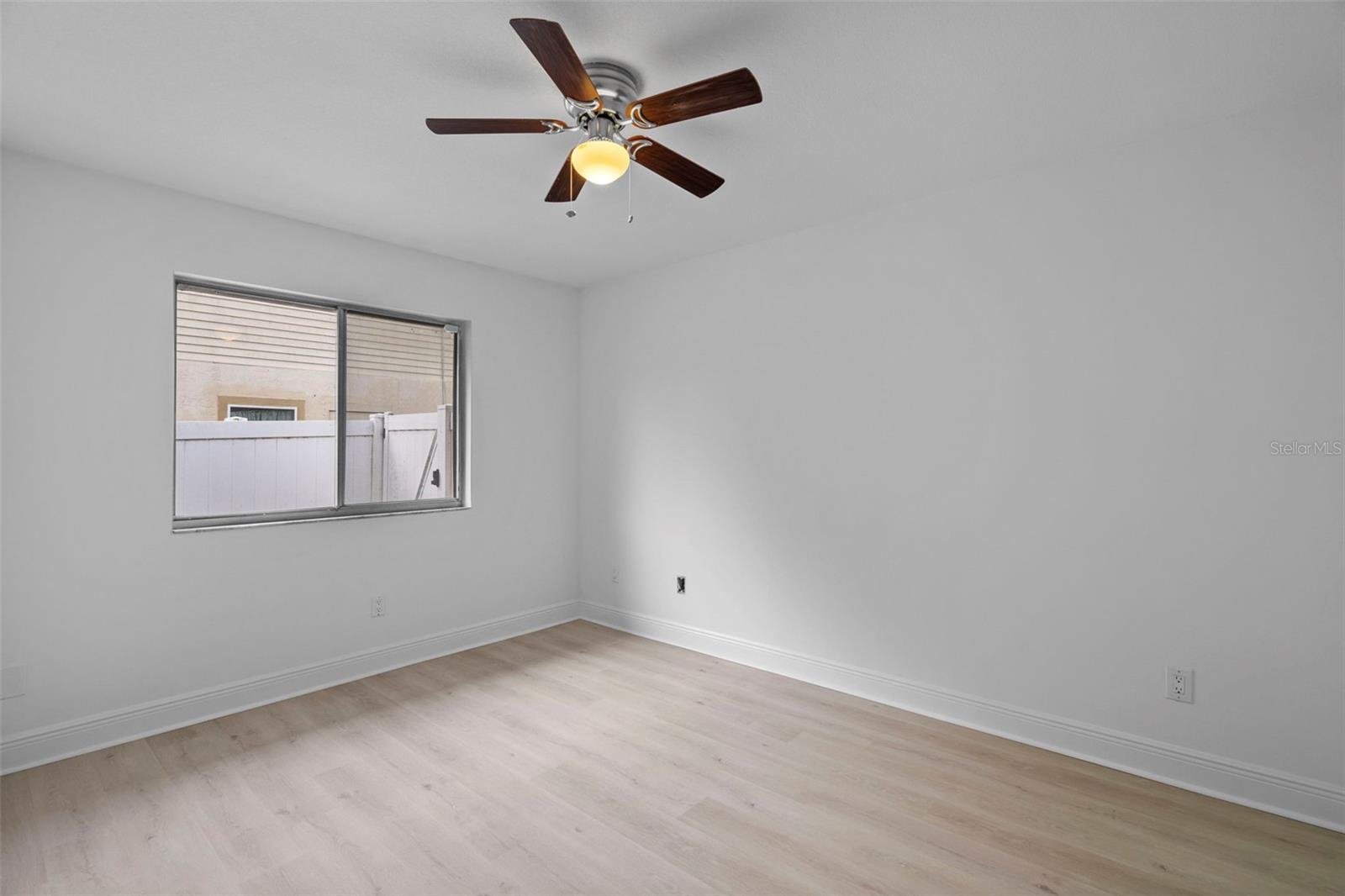 211 S DEERWOOD AVE, ORLANDO, FL, 32825