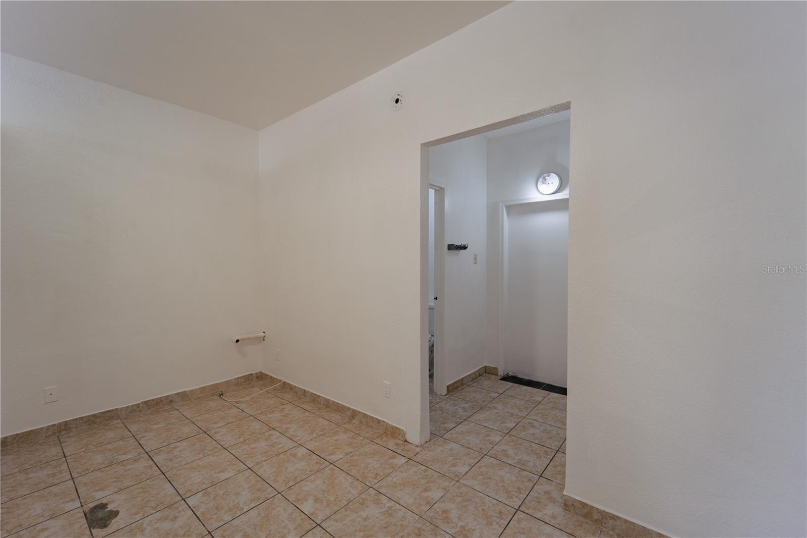 8421 S ORANGE BLOSSOM TRL #120, ORLANDO, FL, 32809
