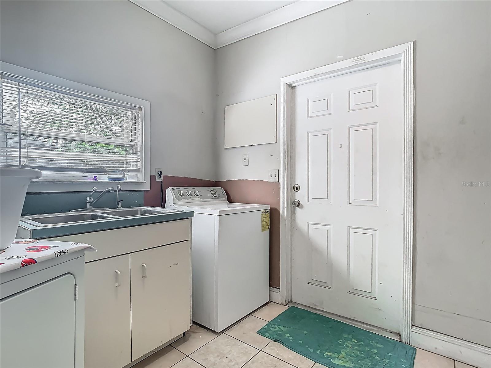 106 ALHAMBRA AVE, ALTAMONTE SPRINGS, FL, 32714