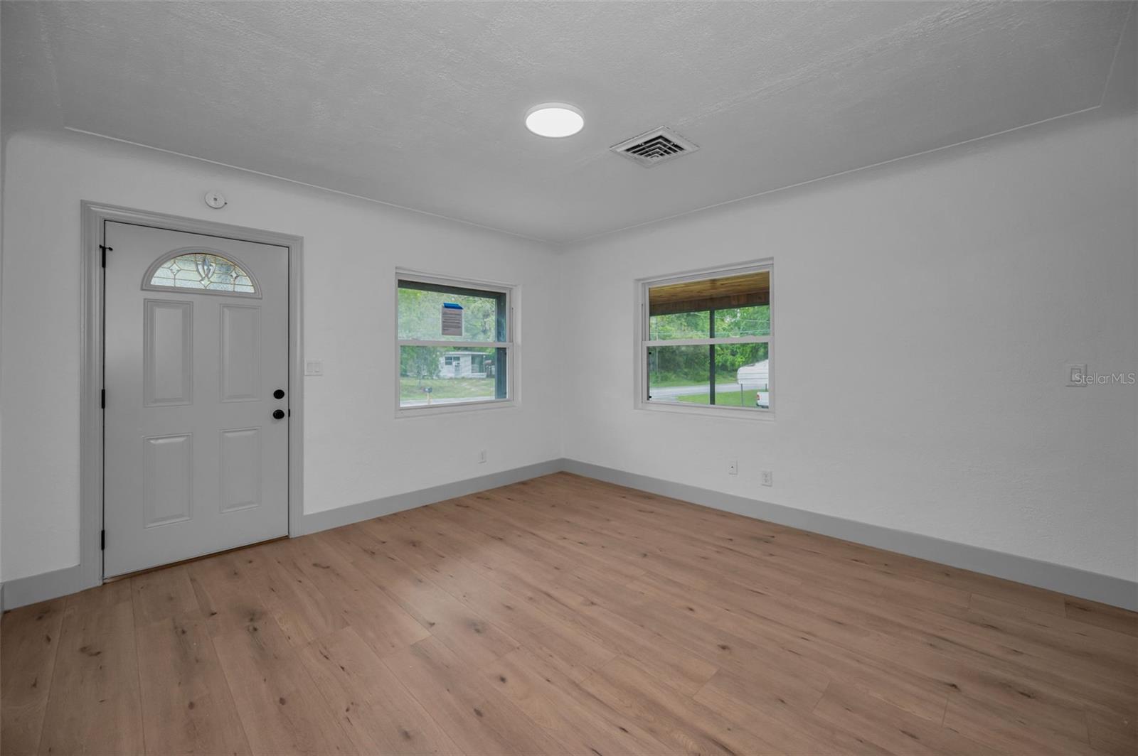 9451 LAKE DR, NEW PORT RICHEY, FL, 34654
