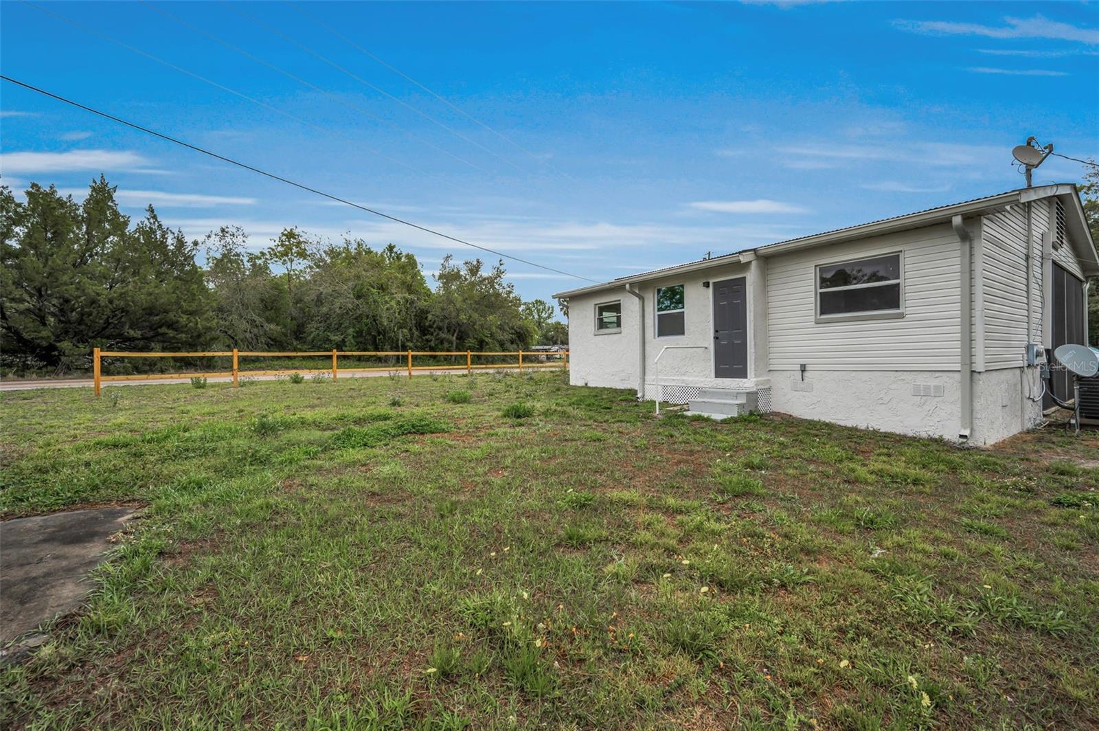 9451 LAKE DR, NEW PORT RICHEY, FL, 34654