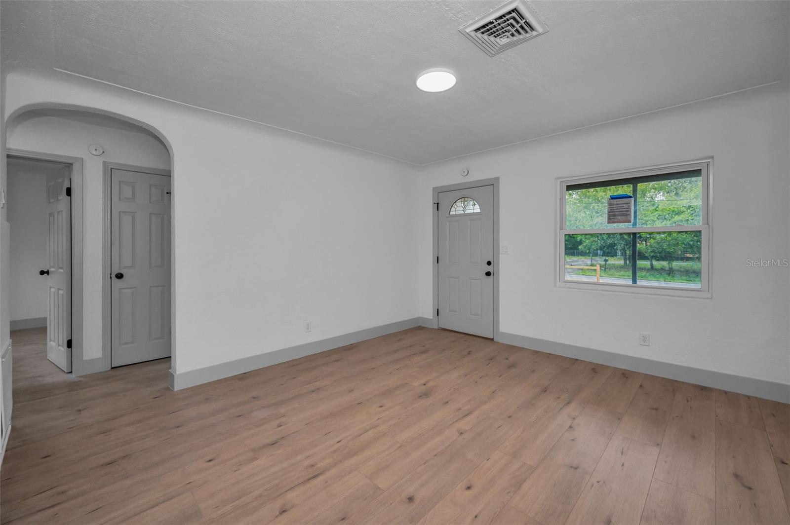 9451 LAKE DR, NEW PORT RICHEY, FL, 34654