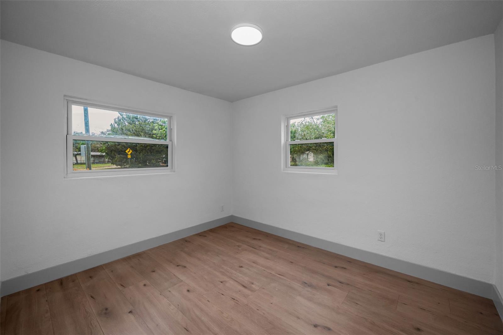 9451 LAKE DR, NEW PORT RICHEY, FL, 34654