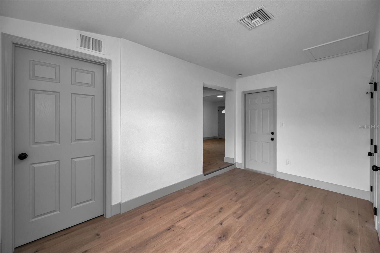 9451 LAKE DR, NEW PORT RICHEY, FL, 34654