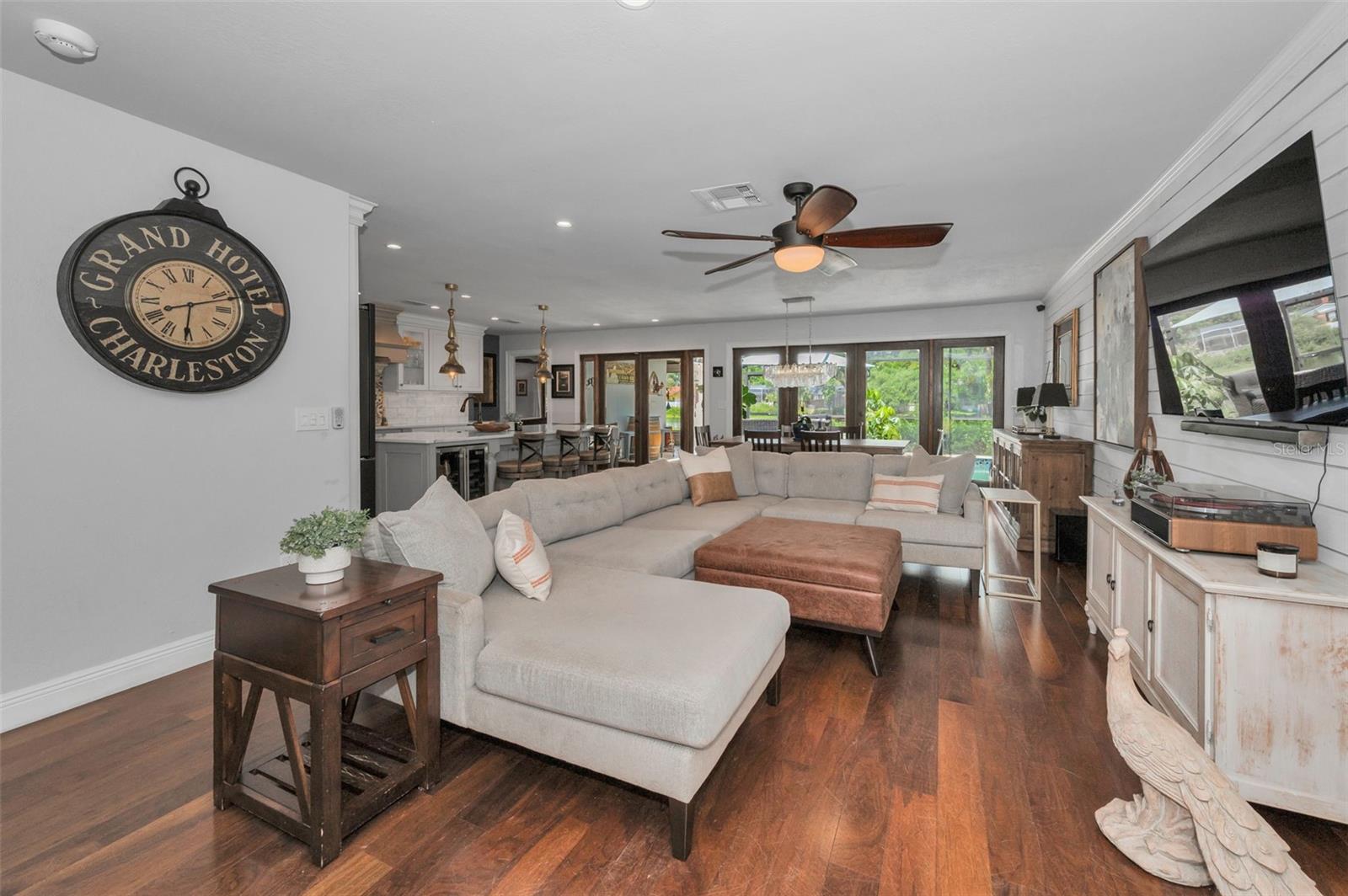 3603 SCHEFFLERA RD, TAMPA, FL, 33618
