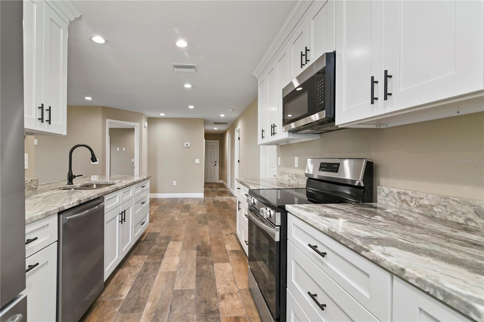 6625 THORNHILL RD, WINTER HAVEN, FL, 33880