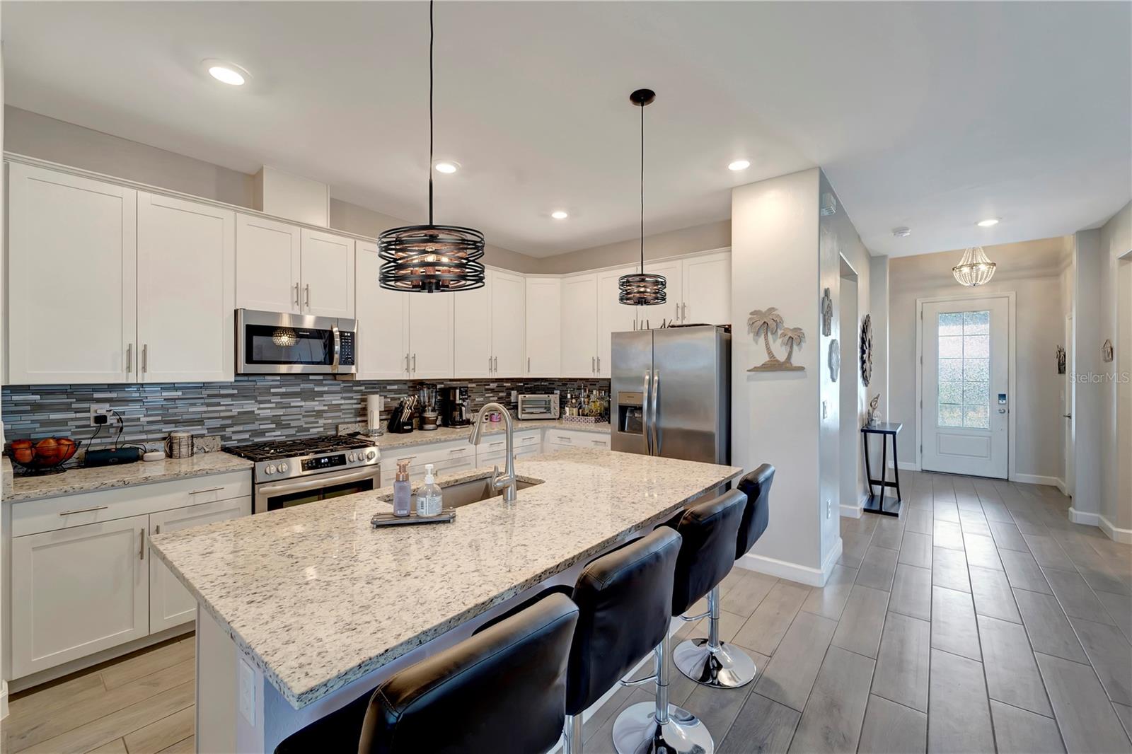 15719 BAREFOOT BEACH DR, LAKEWOOD RANCH, FL, 34211