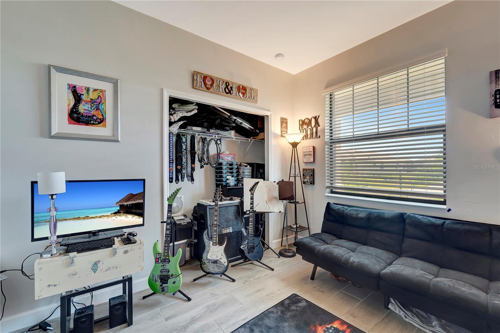 15719 BAREFOOT BEACH DR, LAKEWOOD RANCH, FL, 34211