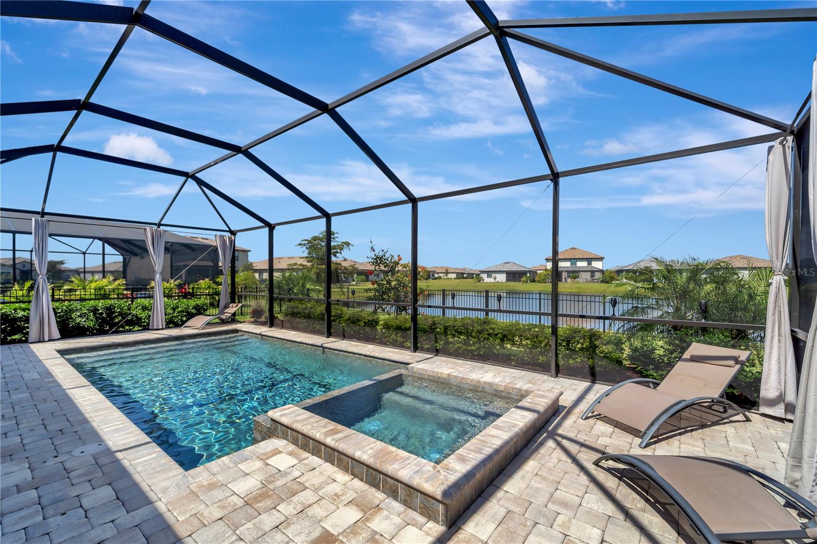 15719 BAREFOOT BEACH DR, LAKEWOOD RANCH, FL, 34211