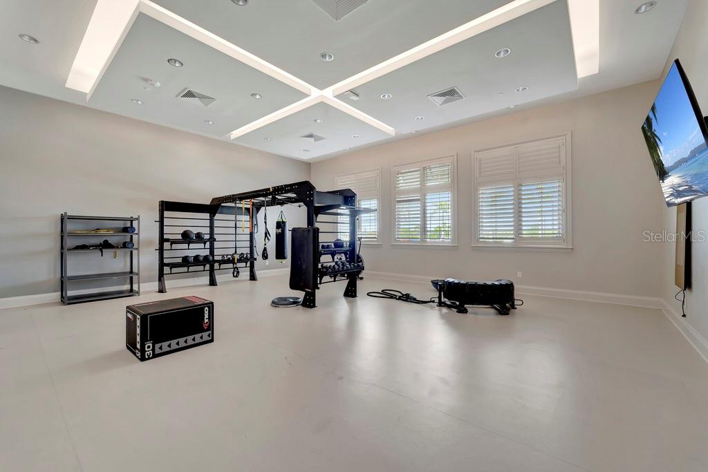 15719 BAREFOOT BEACH DR, LAKEWOOD RANCH, FL, 34211
