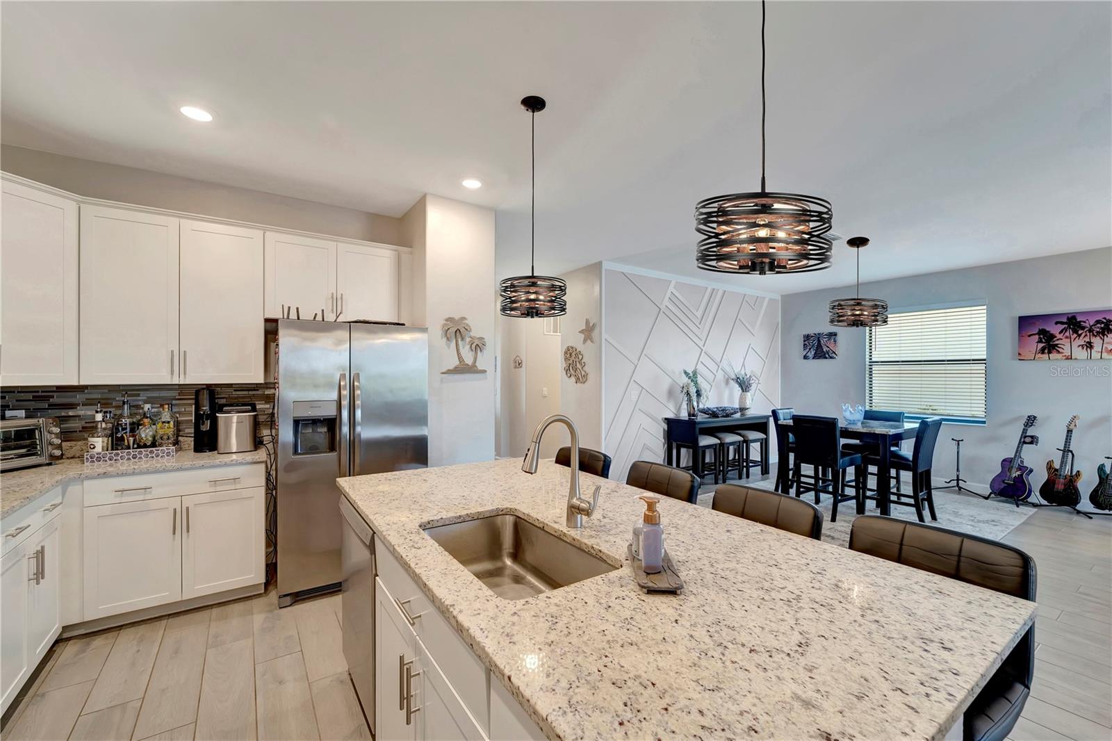 15719 BAREFOOT BEACH DR, LAKEWOOD RANCH, FL, 34211