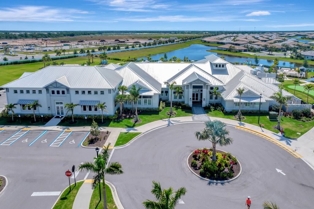 15719 BAREFOOT BEACH DR, LAKEWOOD RANCH, FL, 34211