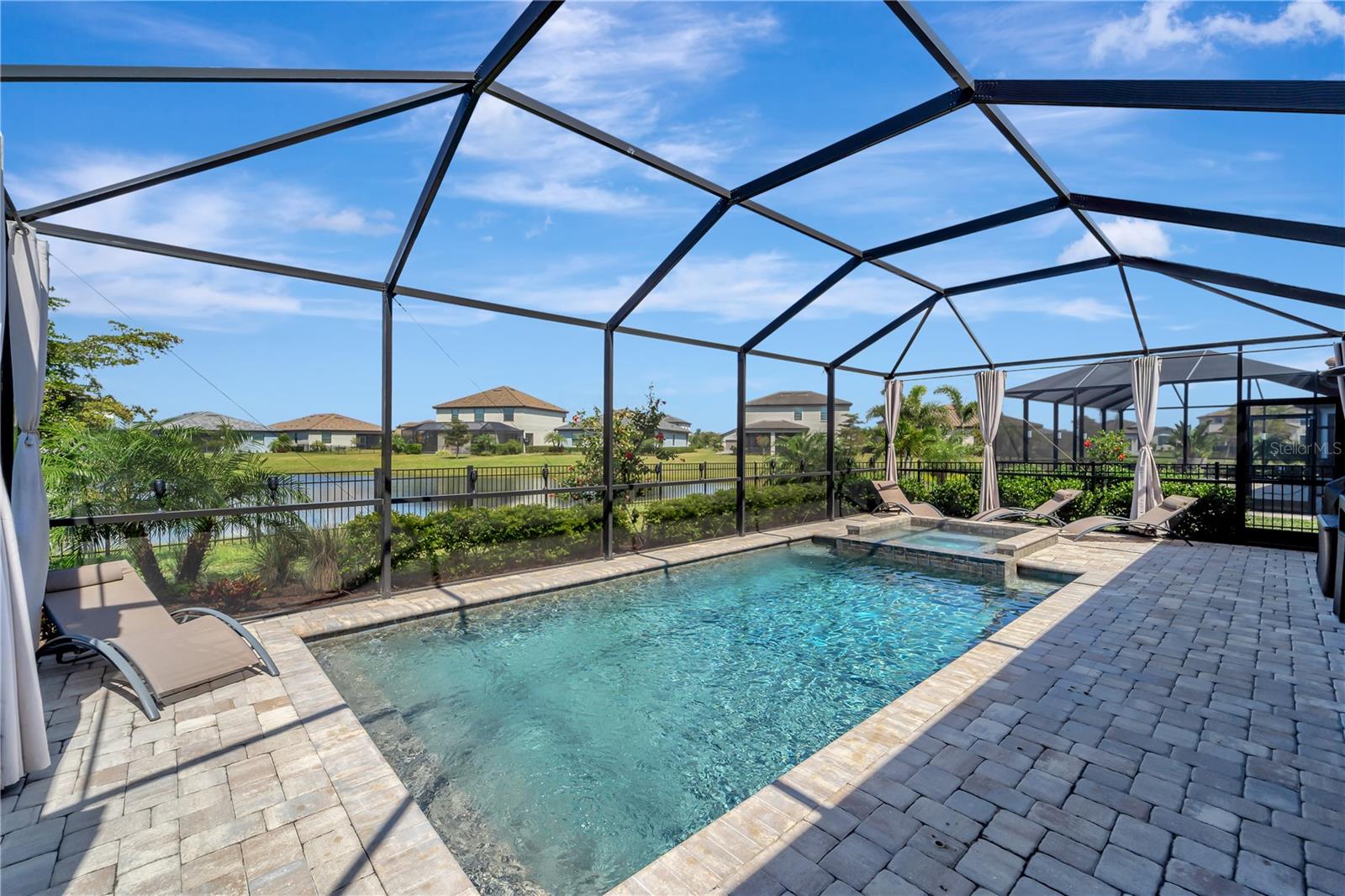 15719 BAREFOOT BEACH DR, LAKEWOOD RANCH, FL, 34211