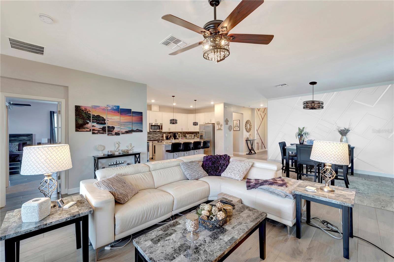 15719 BAREFOOT BEACH DR, LAKEWOOD RANCH, FL, 34211
