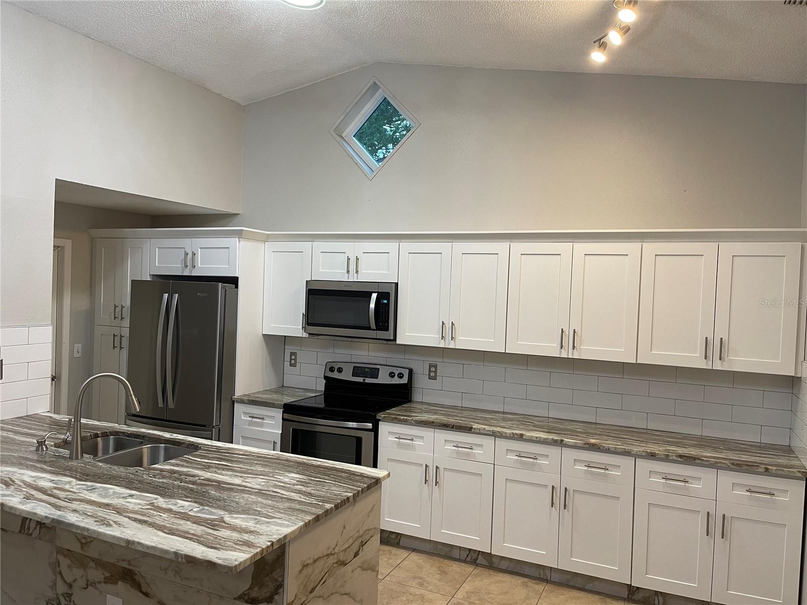 13420 LARAWAY DR, RIVERVIEW, FL, 33579
