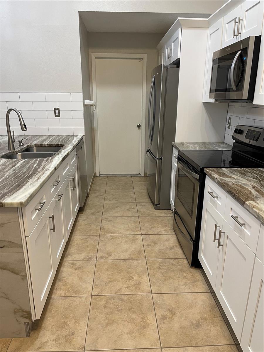 13420 LARAWAY DR, RIVERVIEW, FL, 33579