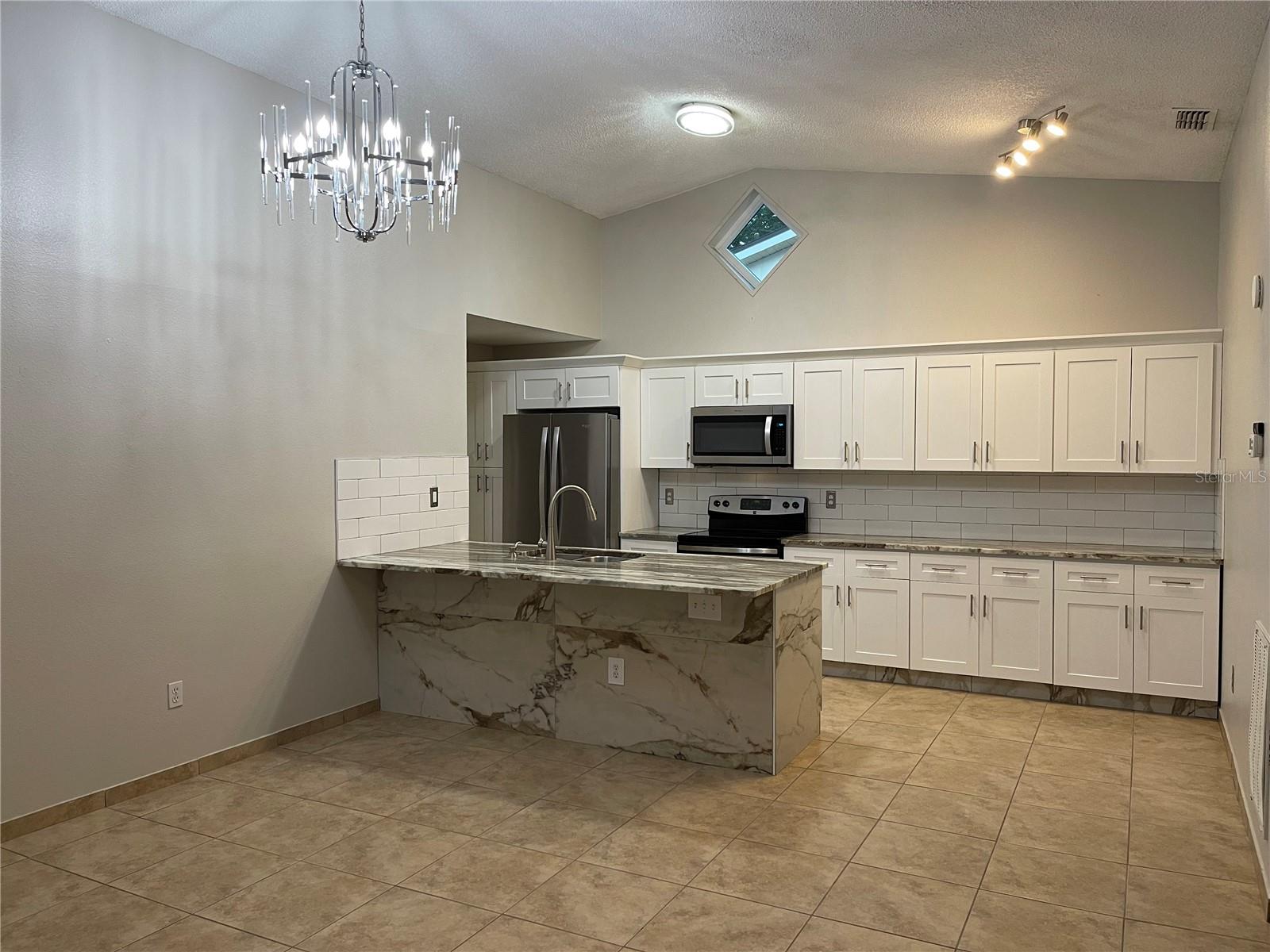 13420 LARAWAY DR, RIVERVIEW, FL, 33579
