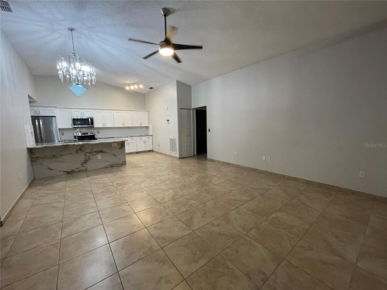 13420 LARAWAY DR, RIVERVIEW, FL, 33579
