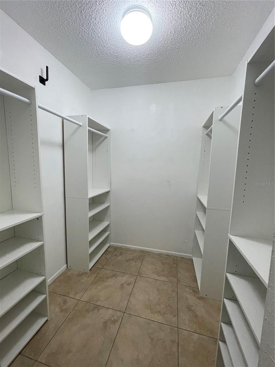 13420 LARAWAY DR, RIVERVIEW, FL, 33579
