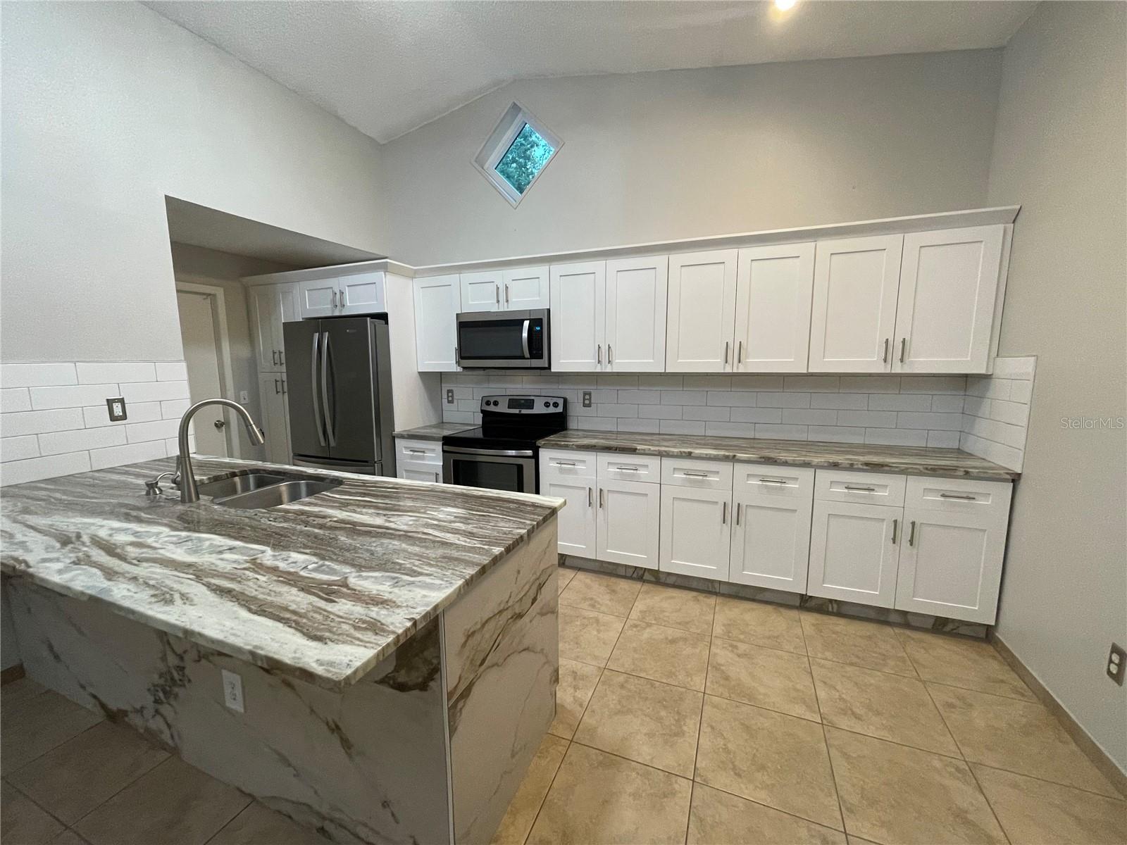 13420 LARAWAY DR, RIVERVIEW, FL, 33579