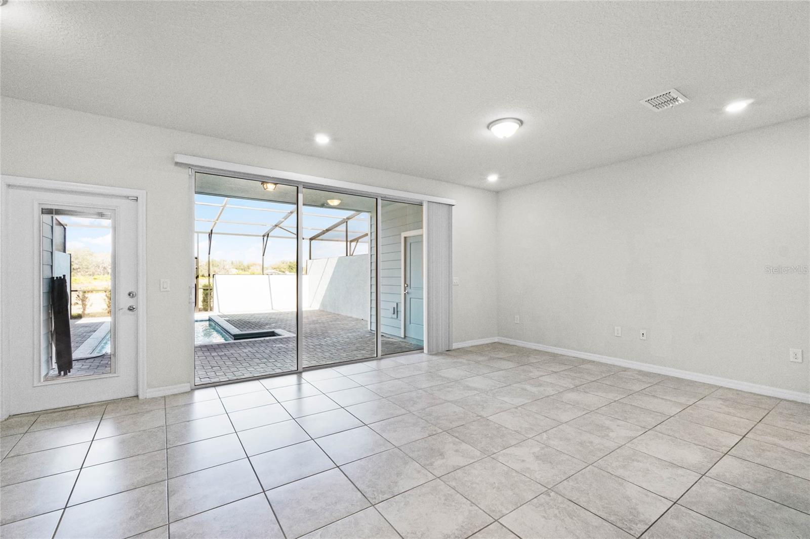 7509 OAK SPRING LN, DAVENPORT, FL, 33837