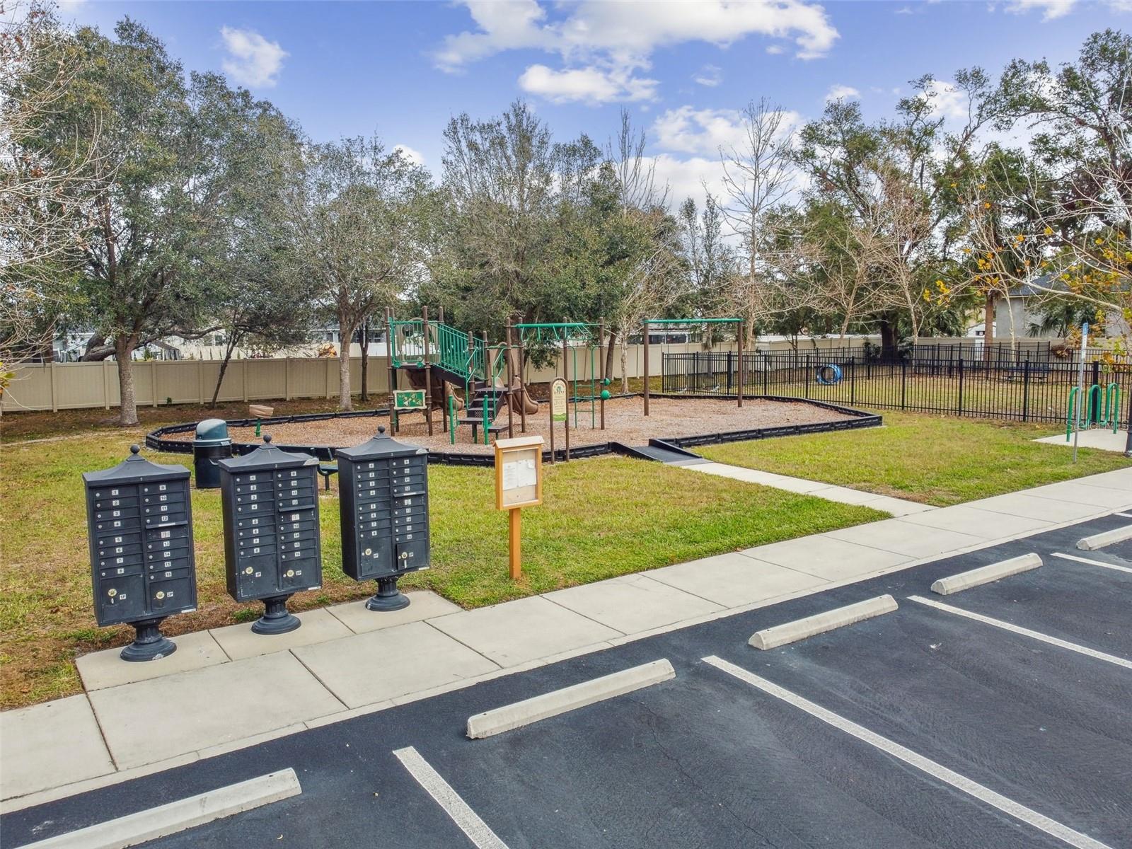 10707 AVERY PARK DR, RIVERVIEW, FL, 33578
