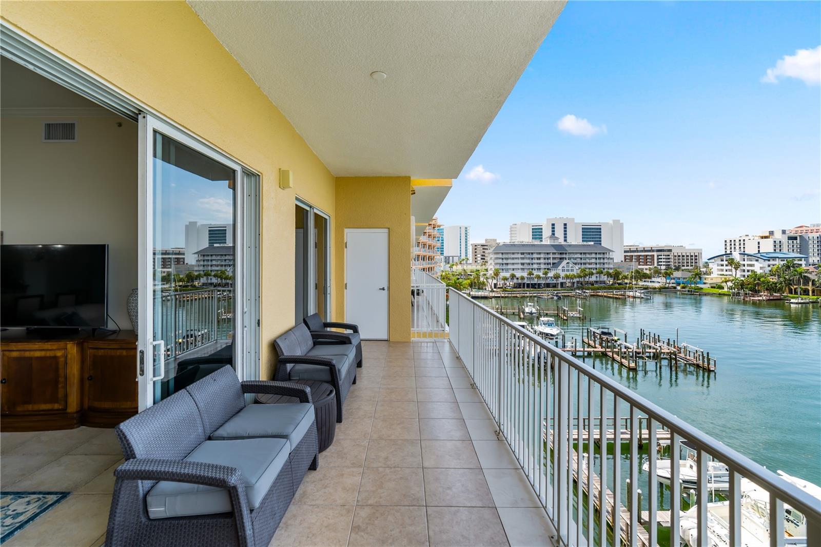 600 BAYWAY BLVD #504, CLEARWATER BEACH, FL, 33767