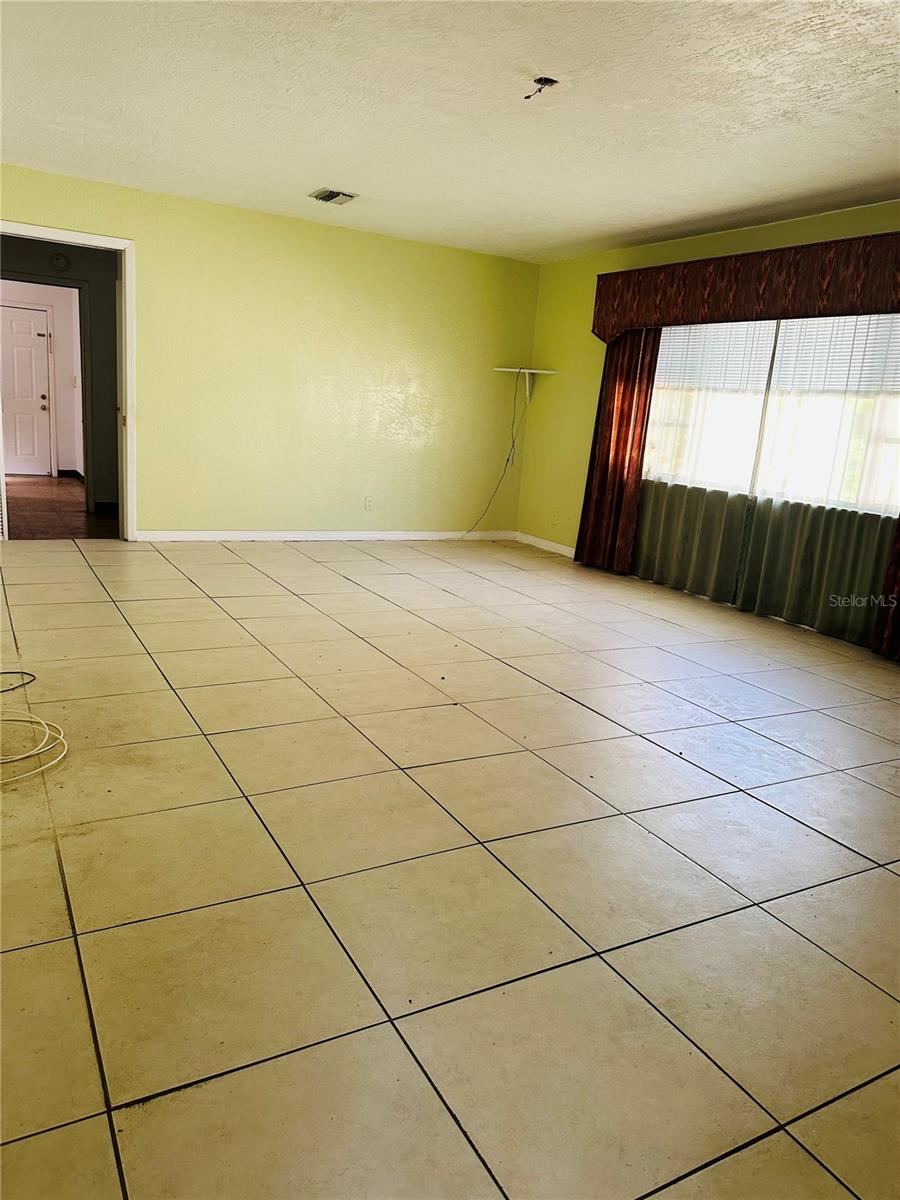 529 63RD AVE S, ST PETERSBURG, FL, 33705