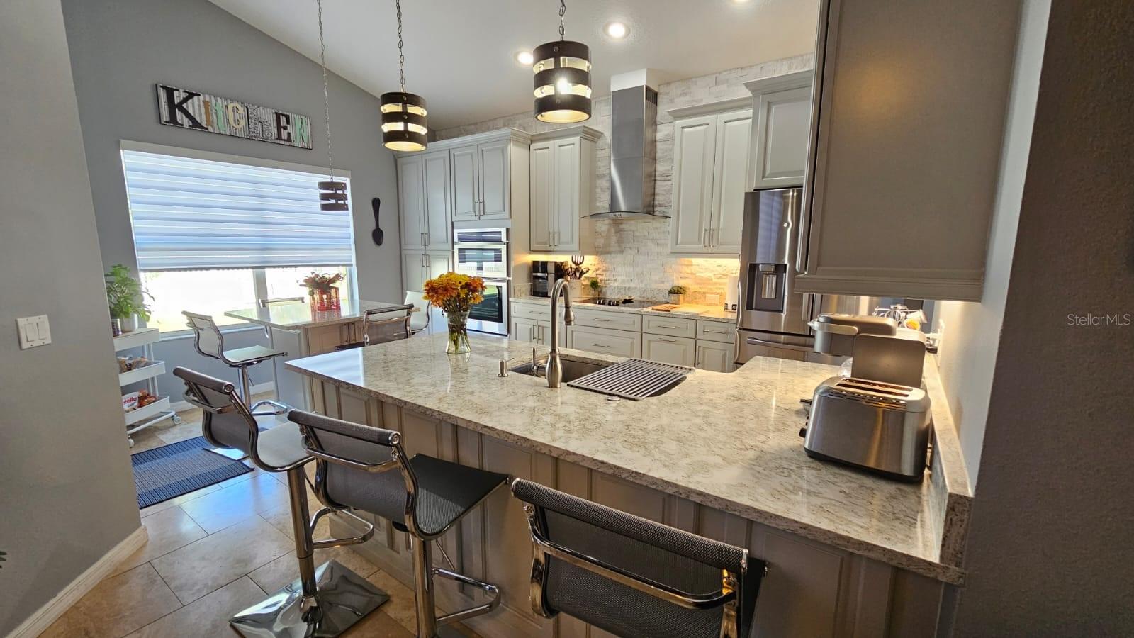 2713 BARNSLEY LN, KISSIMMEE, FL, 34744