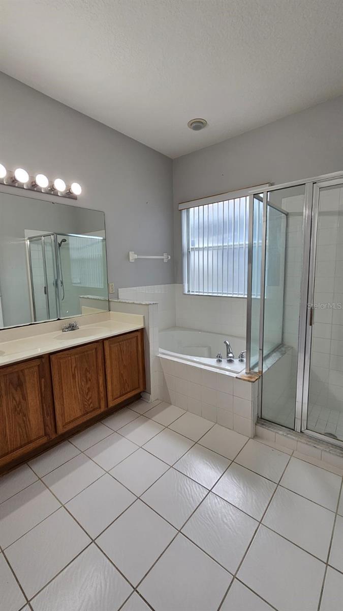 2713 BARNSLEY LN, KISSIMMEE, FL, 34744