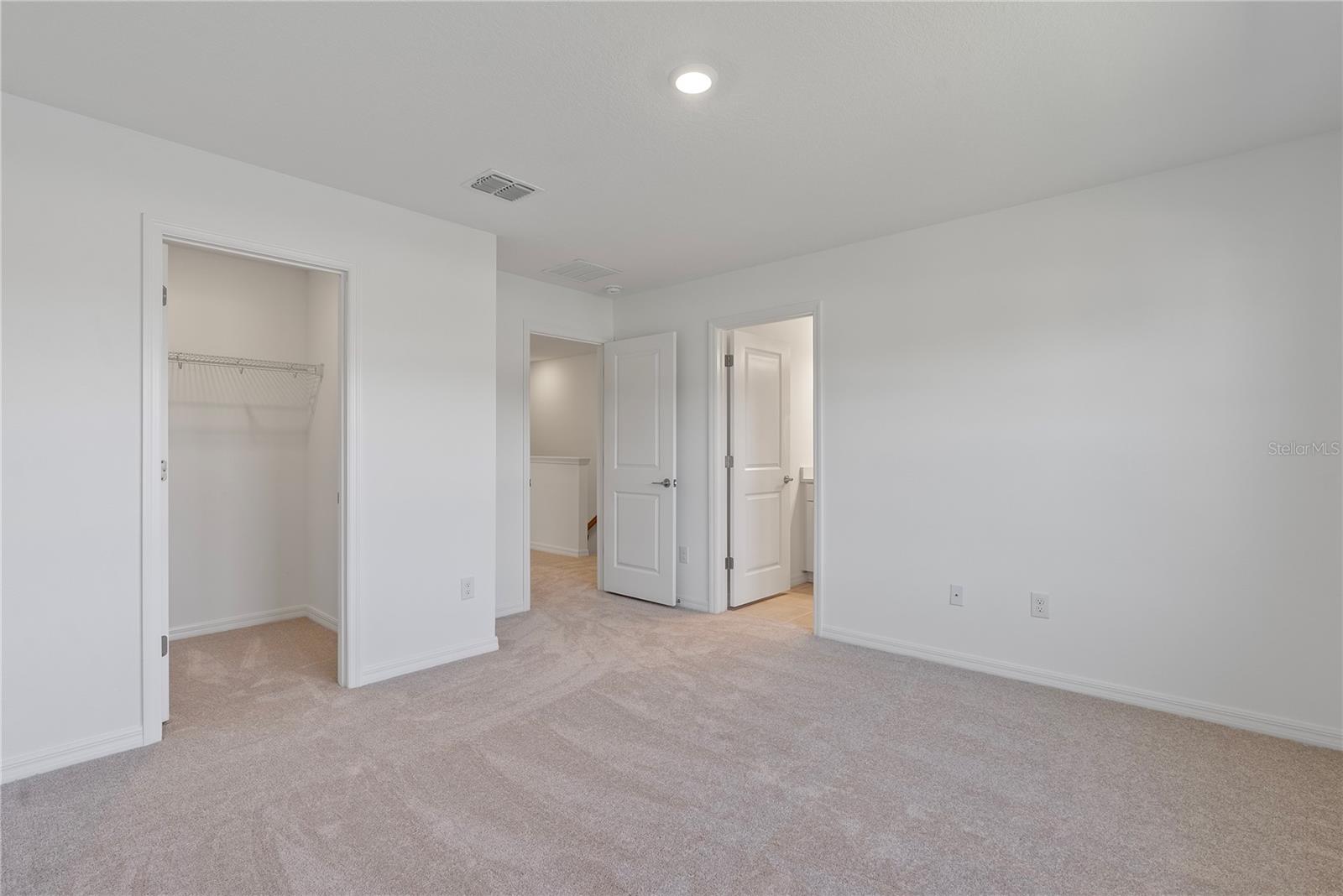 2128 HALLIER CV, WESLEY CHAPEL, FL, 33543