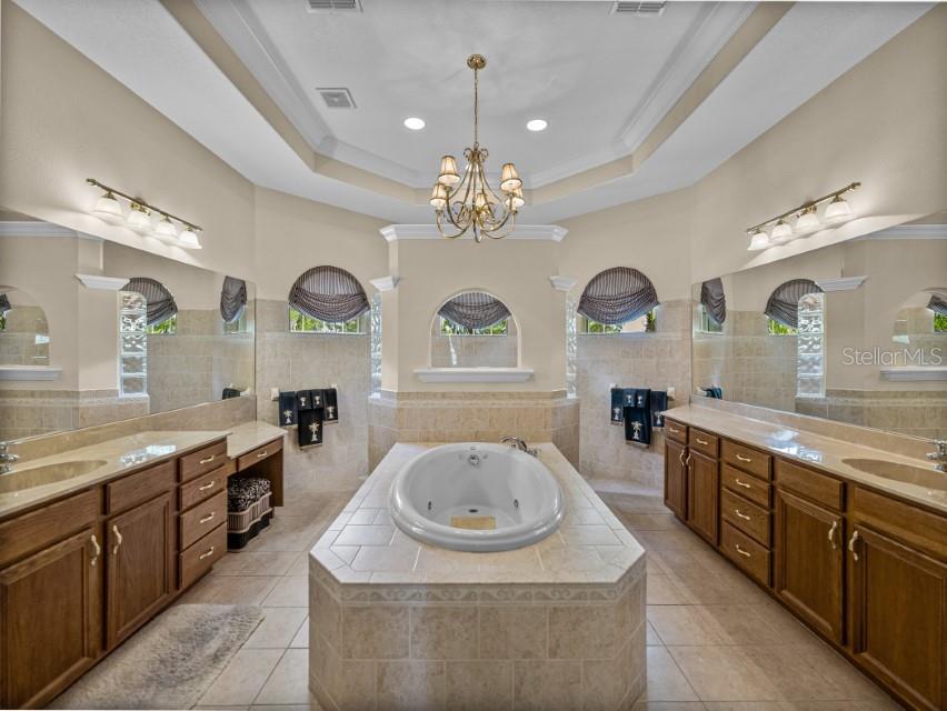 13538 THOROUGHBRED DR, DADE CITY, FL, 33525