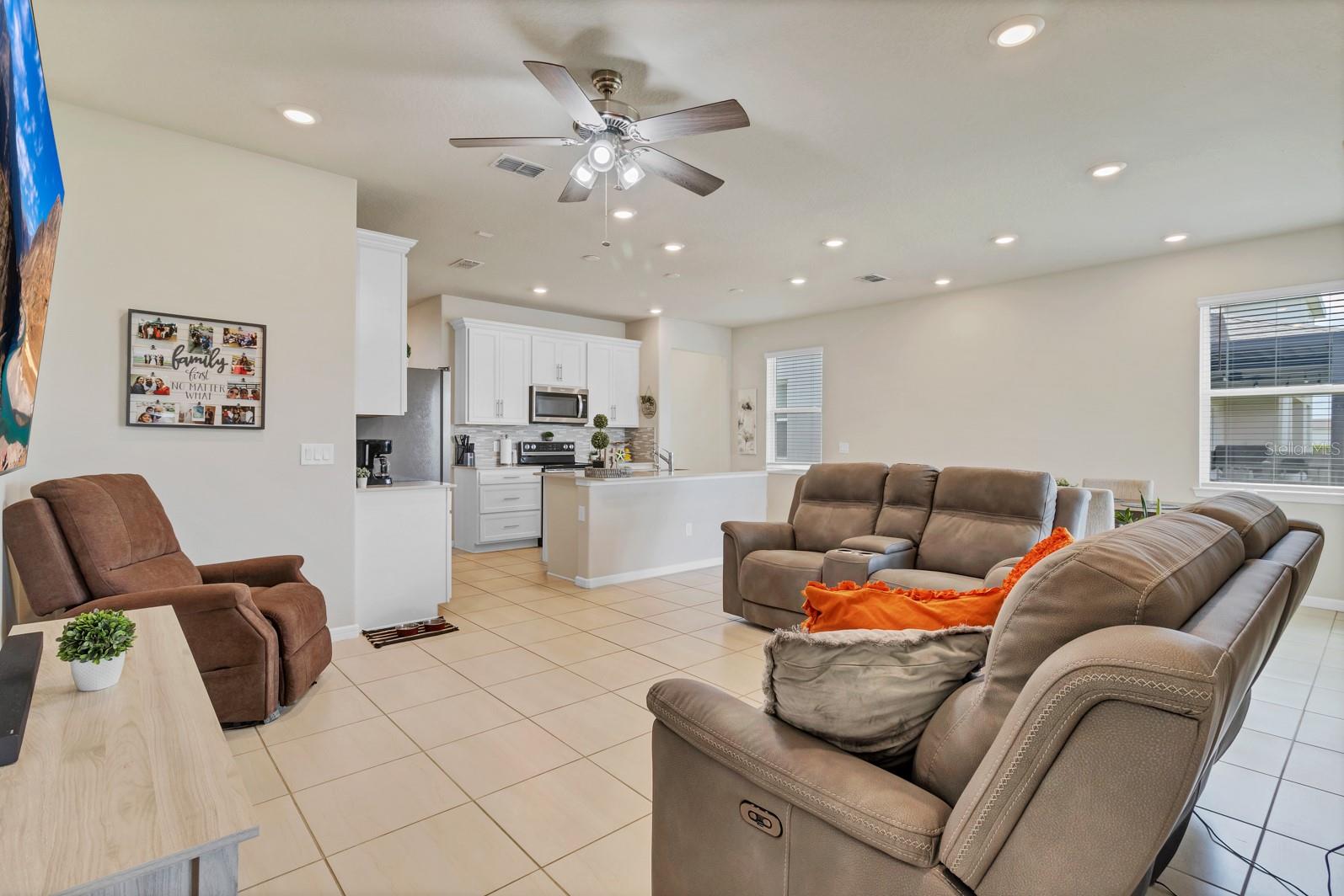 1872 SUMMER SERENITY DR, KISSIMMEE, FL, 34744